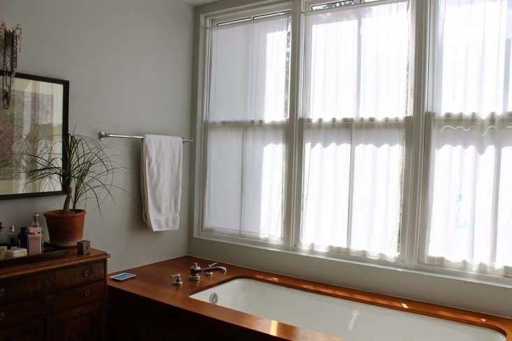 The Shingled House Diy Easy Burlap Shades For Less Than The Shingled House Diy Easy Burlap Shades For Less Than