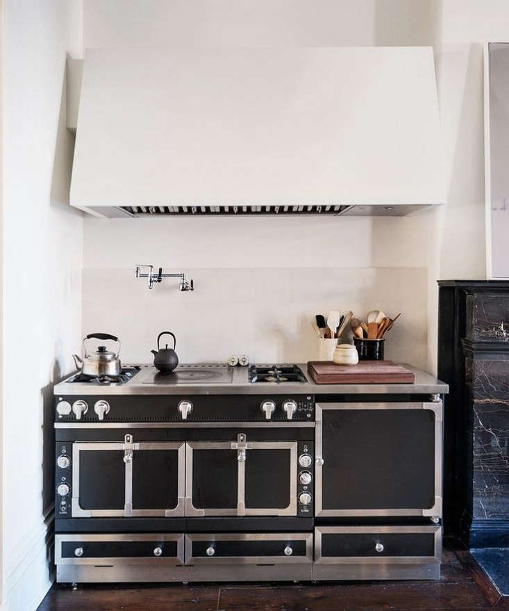6 Chateau Style Cooking Ranges For The Luxe Holiday Kitchen Remodelista