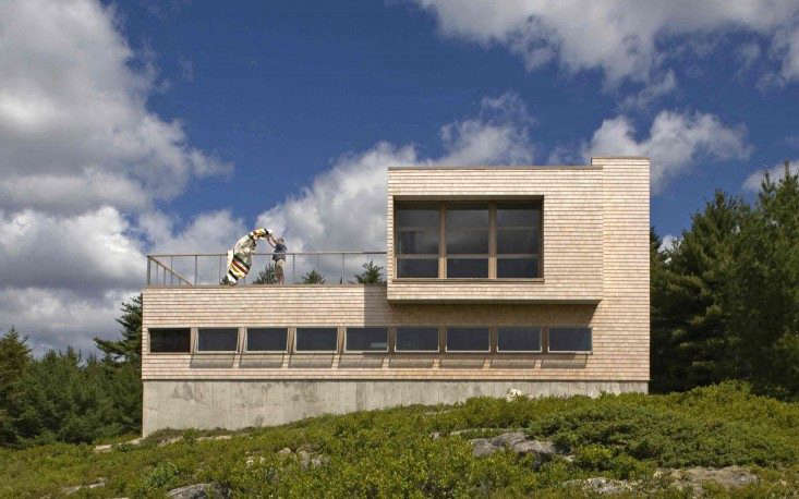 Maine Modern A Minimalist Shingled House Thrifty New England Edition Remodelista