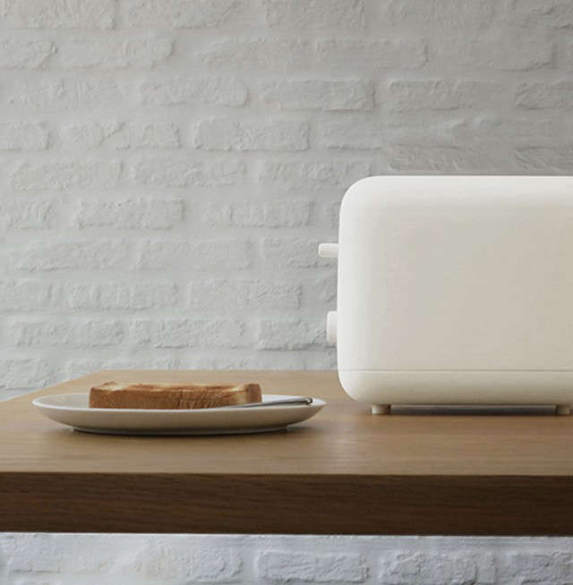 Appliances For Minimalists The Muji Toaster Oven And More Remodelista Appliances For Minimalists The Muji Toaster Oven And More