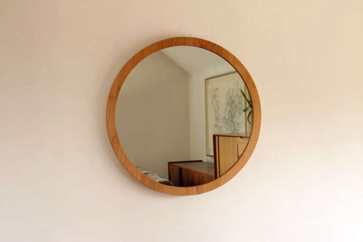 Through The Looking Glass Remodelista - Simple Round Mirror Through The Looking Glass Remodelista - Simple Round Mirror