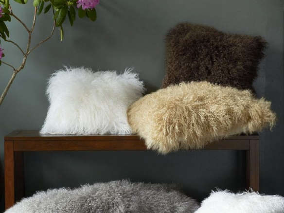 Mongolian Lamb Pillow Cover Mongolian Lamb Pillow Cover
