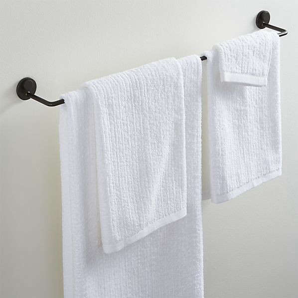 High/Low: Scandi-Style Bath and Wardrobe Storage Accessories