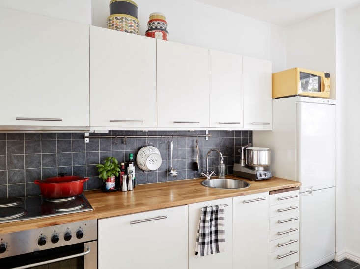 Ultimate Budget Storage 10 Kitchens With Ikea S Grundtal Rail Kitchens With Ikea S Grundtal Rail