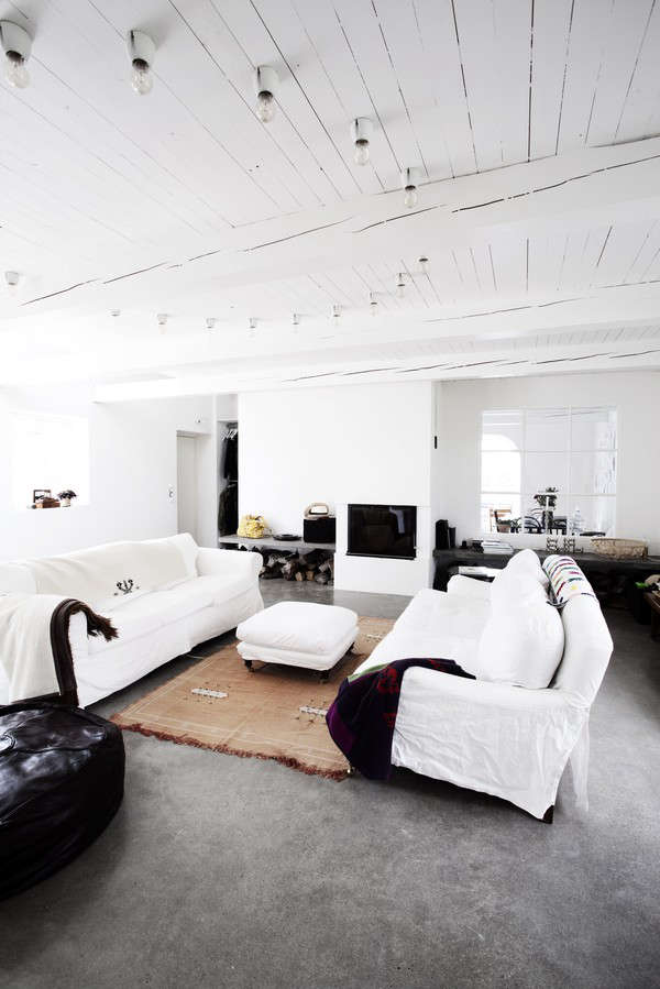 Design Sleuth Porcelain Ceiling Fixtures Remodelista Design Sleuth Porcelain Ceiling Fixtures