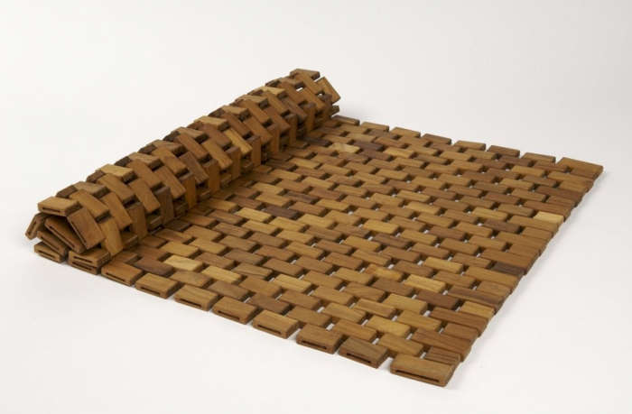 10 Easy Pieces Wooden Bath Mats Remodelista Above Waterworks Teak Bath Mat Is Made From Solid Moisture Resistant And Features Rounded Detailing 255