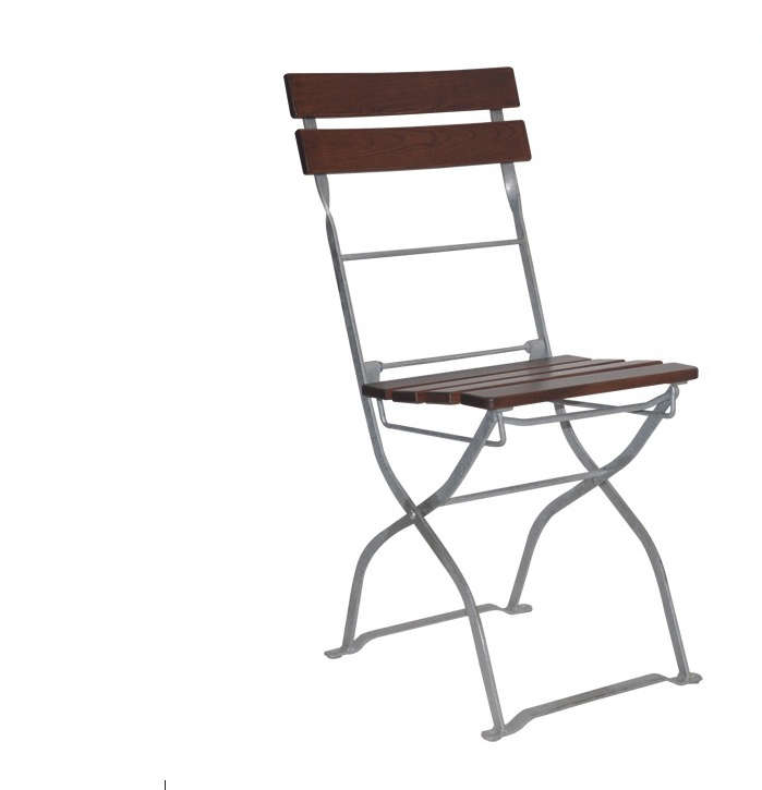 10 Easy Pieces Outdoor Folding Chairs Remodelista Above With A Galvanized Steel Frame And Seat Backrest Made Of Ash Wood Folding Bayern Chair Is 94 12 From Elefant