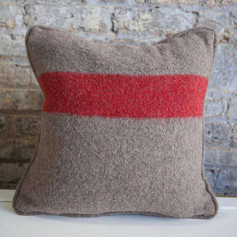 Accessories Blanket Pillows From Brimfield In Chicago Remodelista