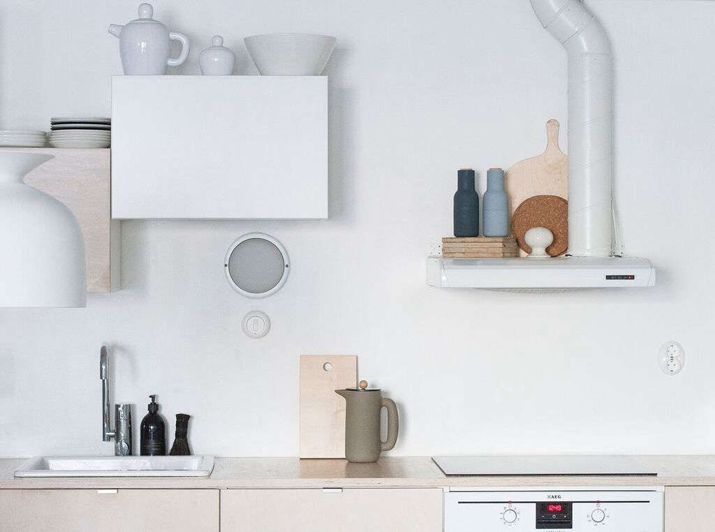 The metal tab hardware on the cabinets is also from Ikea: “We weren’t sure if we wanted to have leather pulls or something else, so we bought these to use for the time being because they don’t leave any marks on the outside of the cabinets. And yes, they have been there quite a while.”