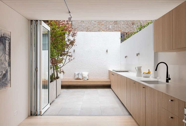 Kitchen of the Week: Indoor-Outdoor Cooking in Sydney - Remodelista Kitchen of the Week: Indoor-Outdoor Cooking in Sydney - Remodelista