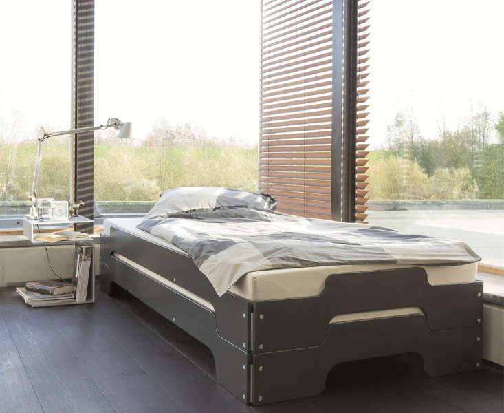 Stackable Guest Beds For Small Es Rolf Heide S Stackable Guest Beds For Small Es Rolf Heide S