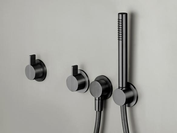 Cocoon Pb Set23 Wall Mounted Shower Set