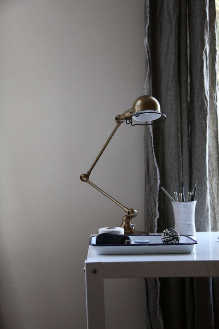 Diy Raw Edge Linen Curtains Budget Edition Remodelista