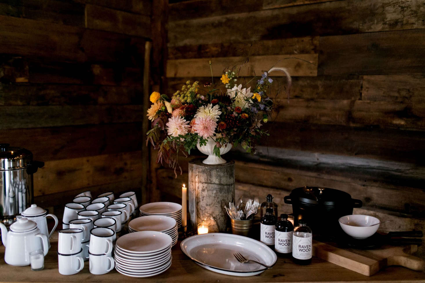 Tableware at the ready.