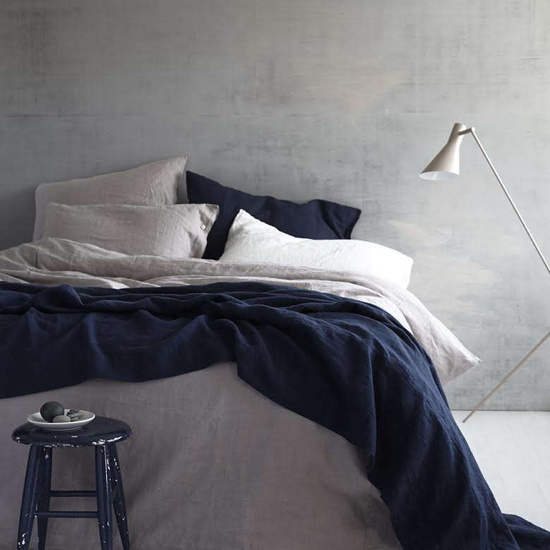 7 Tips For Creating A Low Key Romantic Bedroom With Tricia Rose Of Rough Linen Navy Pink Bedding