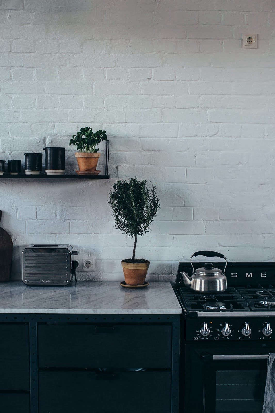 Frama kitchens incorporate top-of-the-line appliances, while, as the company puts it, “retaining a low-tech and analogue expression.” The range is a Smeg.