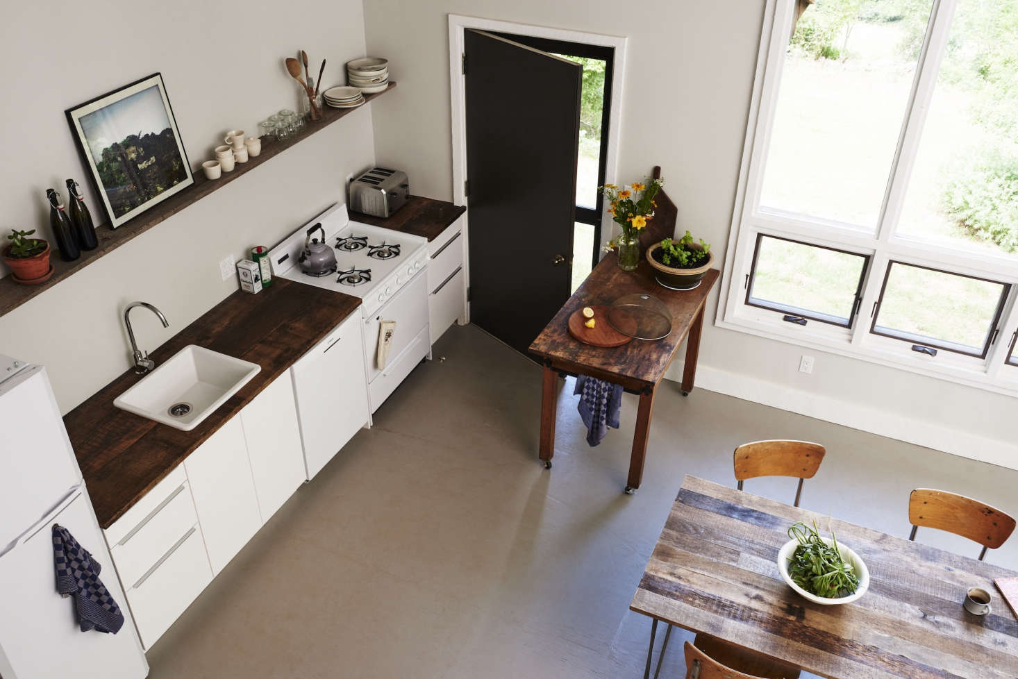 A “chopping table” on casters is a movable kitchen workspace.
