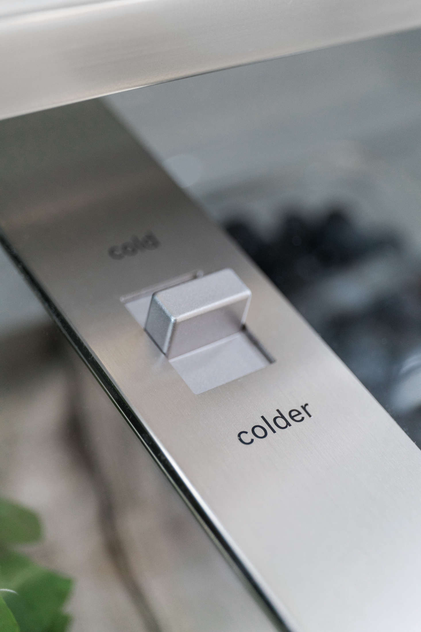 Bosch drawers feature individual temperature adjustments for greater climate control.