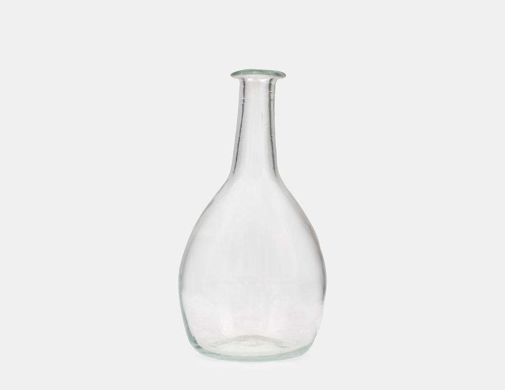 The Bistro Vase is $32 at HPF Christopher. “We’re able to keep prices low because we only create our collections when we have enough orders,” says Valentina.