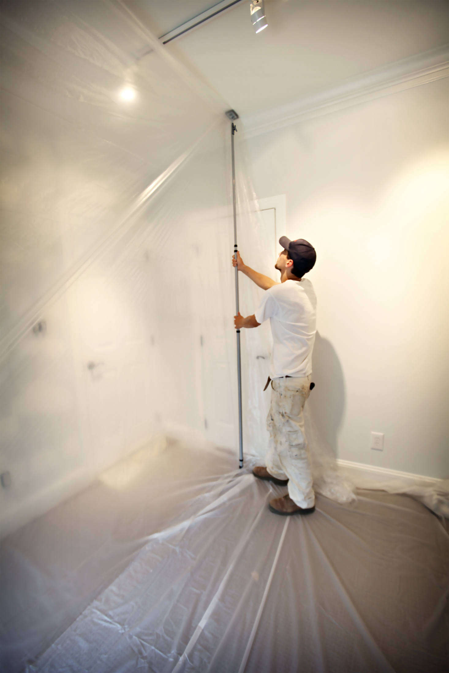 For dust containment, Trimaco’s EZ Up Dust Containment Poles work with plastic sheeting to create a dust barrier. Creating the barrier can be a one-person job: Simply clip the plastic sheeting to the pole and adjust to your ceiling height, then lock the pole in place. The poles reach a height of 12 feet, which makes them suitable for multiple ceiling heights.
