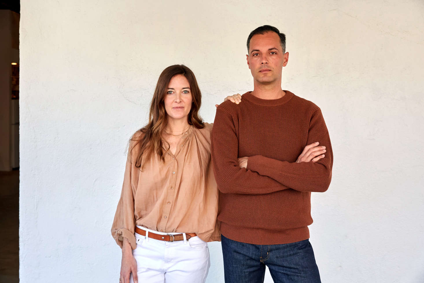 Simmering and Pauwen—who are originally from Providence, Rhode Island, and Germany, respectively, and now live with their children in LA’s Highland Park neighborhood—share a passion for quiet design that’s ethically and sustainably based. “We wanted to do something, top to bottom, that we feel good about,” says Simmering.