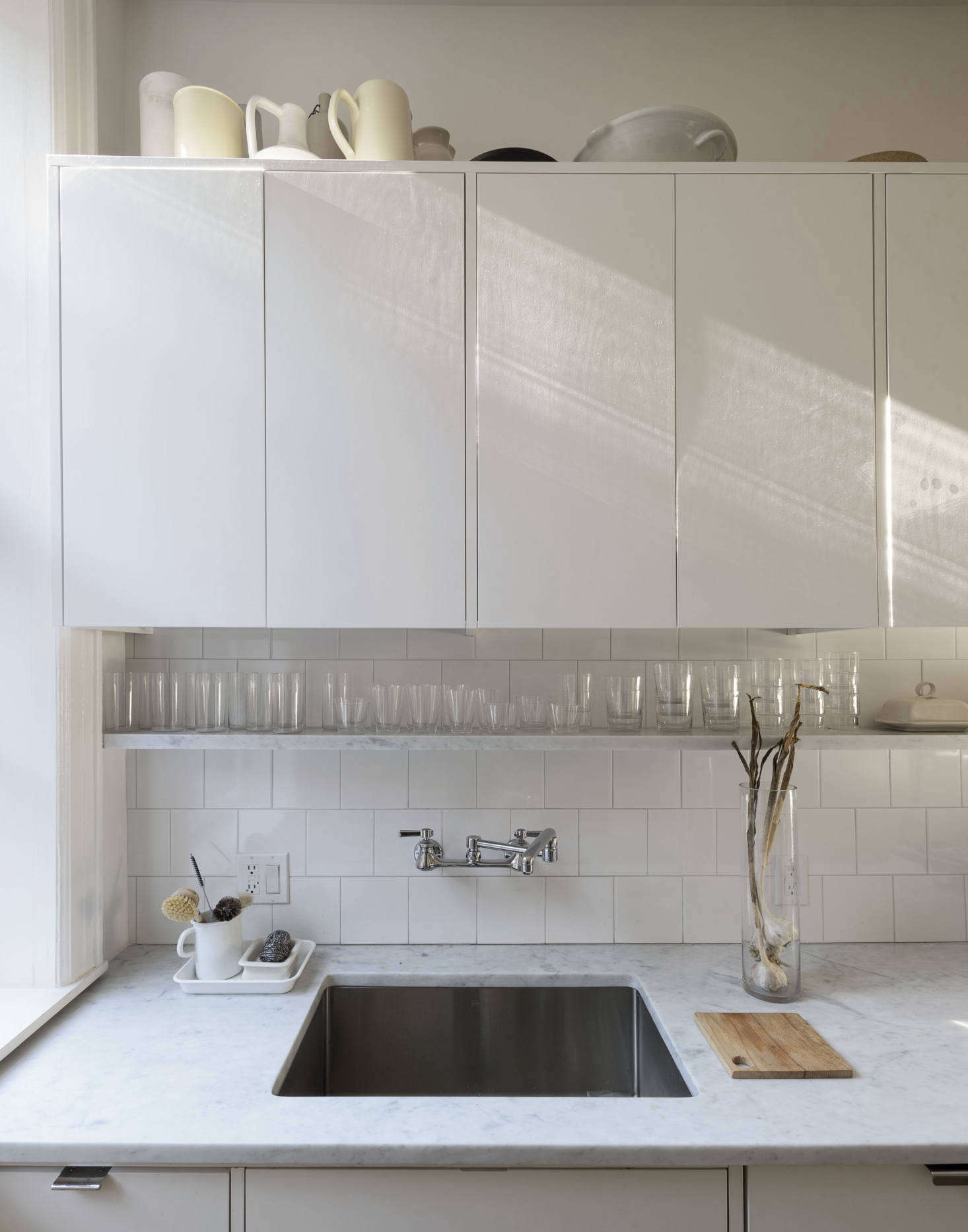 Steal This Look A Remodelista S Minimalist Galley Kitchen In Brooklyn Heights Remodelista