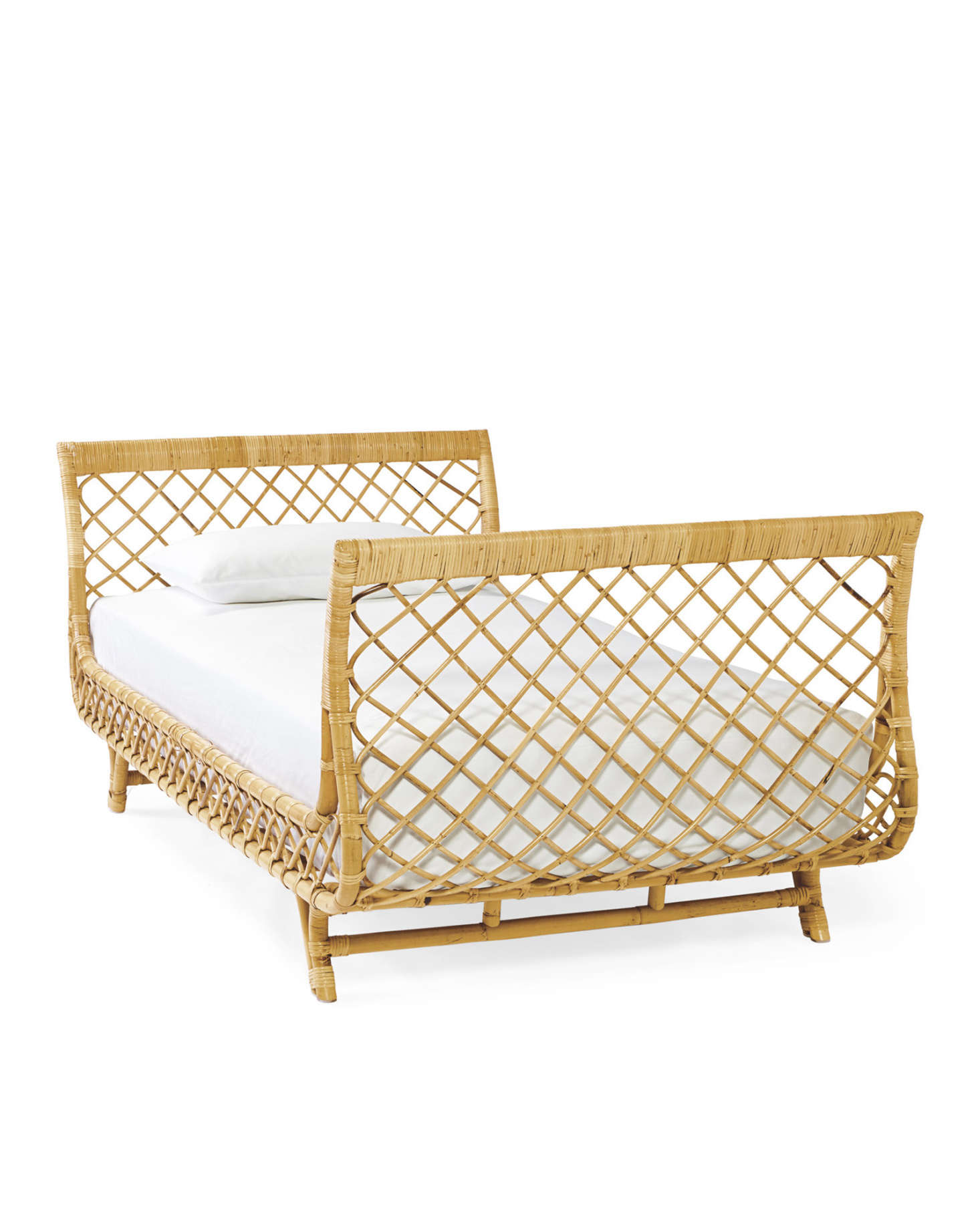 7 Favorite Rattan Daybeds For Summer Living Another Serena Lily Option The Avalon Daybed 1 198 Has Same Frame