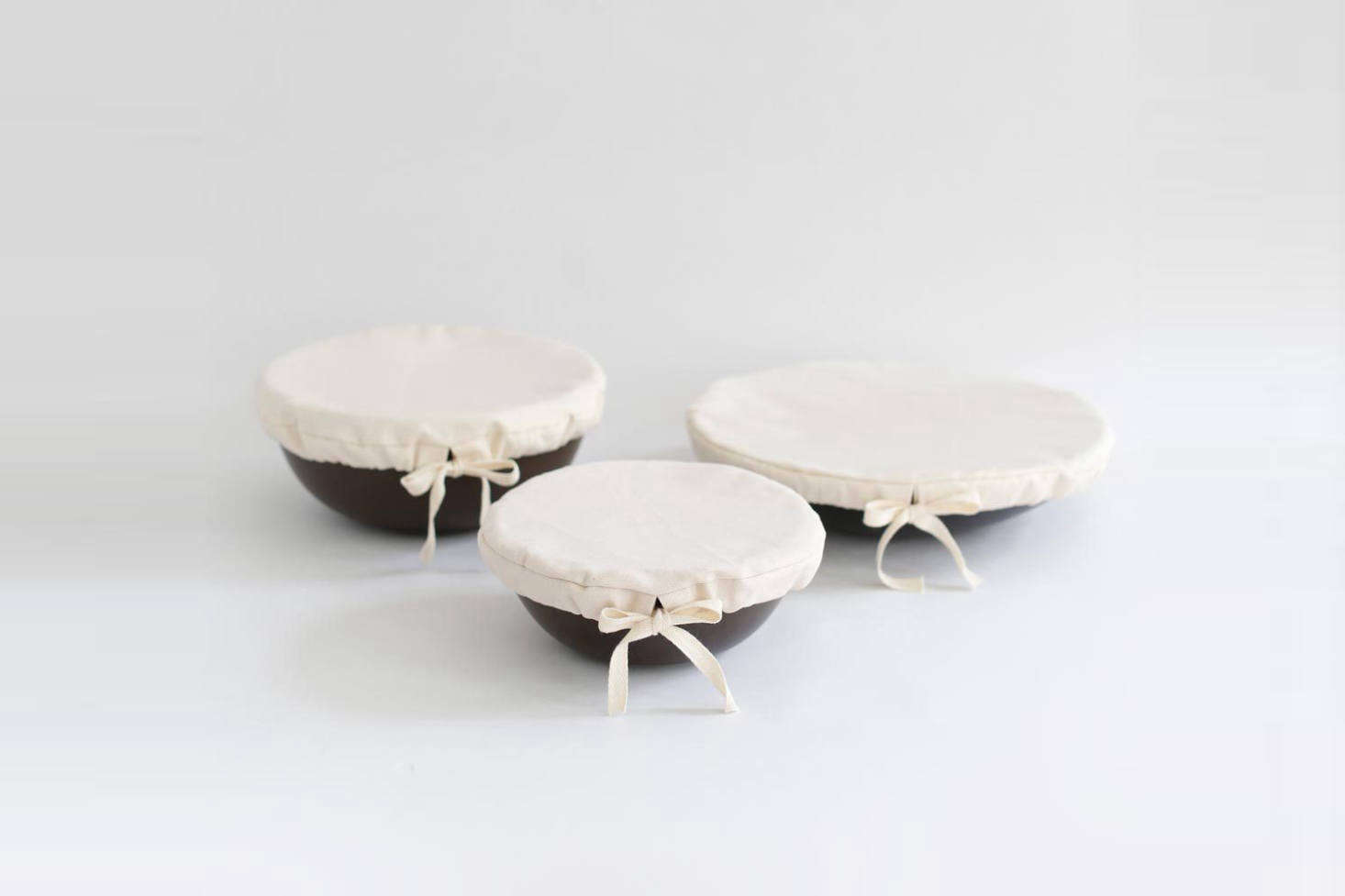 For the eco-conscious person or cook: these organic cotton Couvre-Plat Round bowl covers come in three sizes from Àplat and fit our ethos of zero-plastic and no single-use disposables.