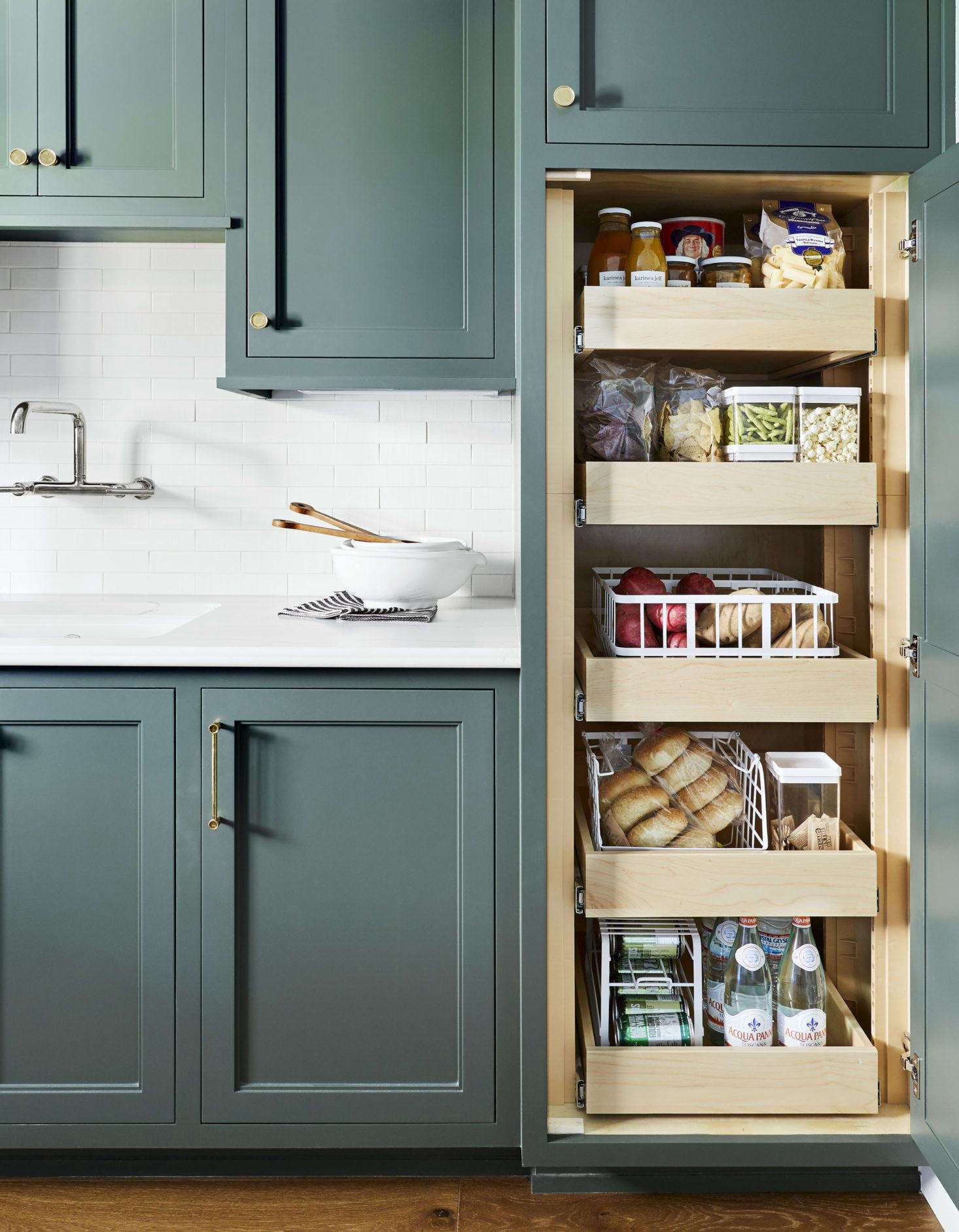 Design darling Emily Henderson placed thoughtful custom storage solutions in every inch of her Portland project. Take a closer look at some of her favorite details in A Place for Everything: Thoughtful Storage in Emily Henderson’s Portland Project. Photograph by Sara Tramp for Emily Henderson Design.