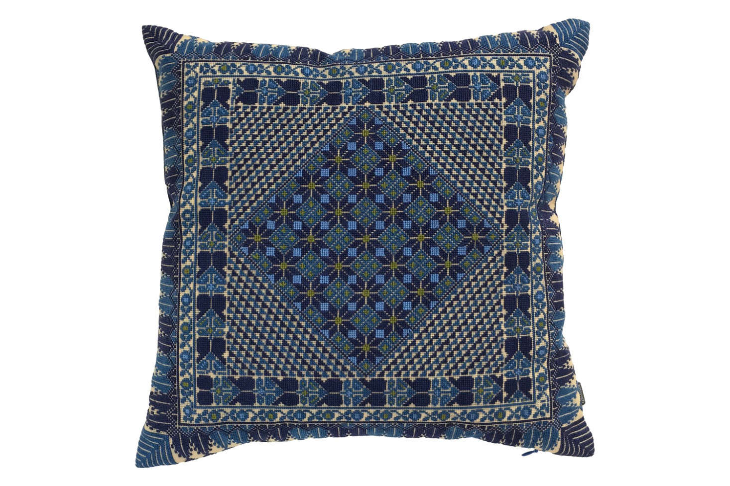 The Kissweh Classic Pillow has a navy blue Belgian linen back; 350.