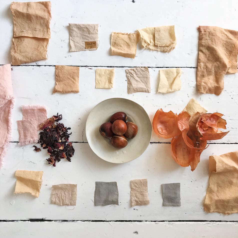 Davey experiments with natural ingredients, such as tea, avocado pits, and onion skins, to create dyes for limited-edition pieces. For large-scale production, she uses GOTS (Global Organic Textile Standard) 5.0-certified powdered dyes that ensure consistency.