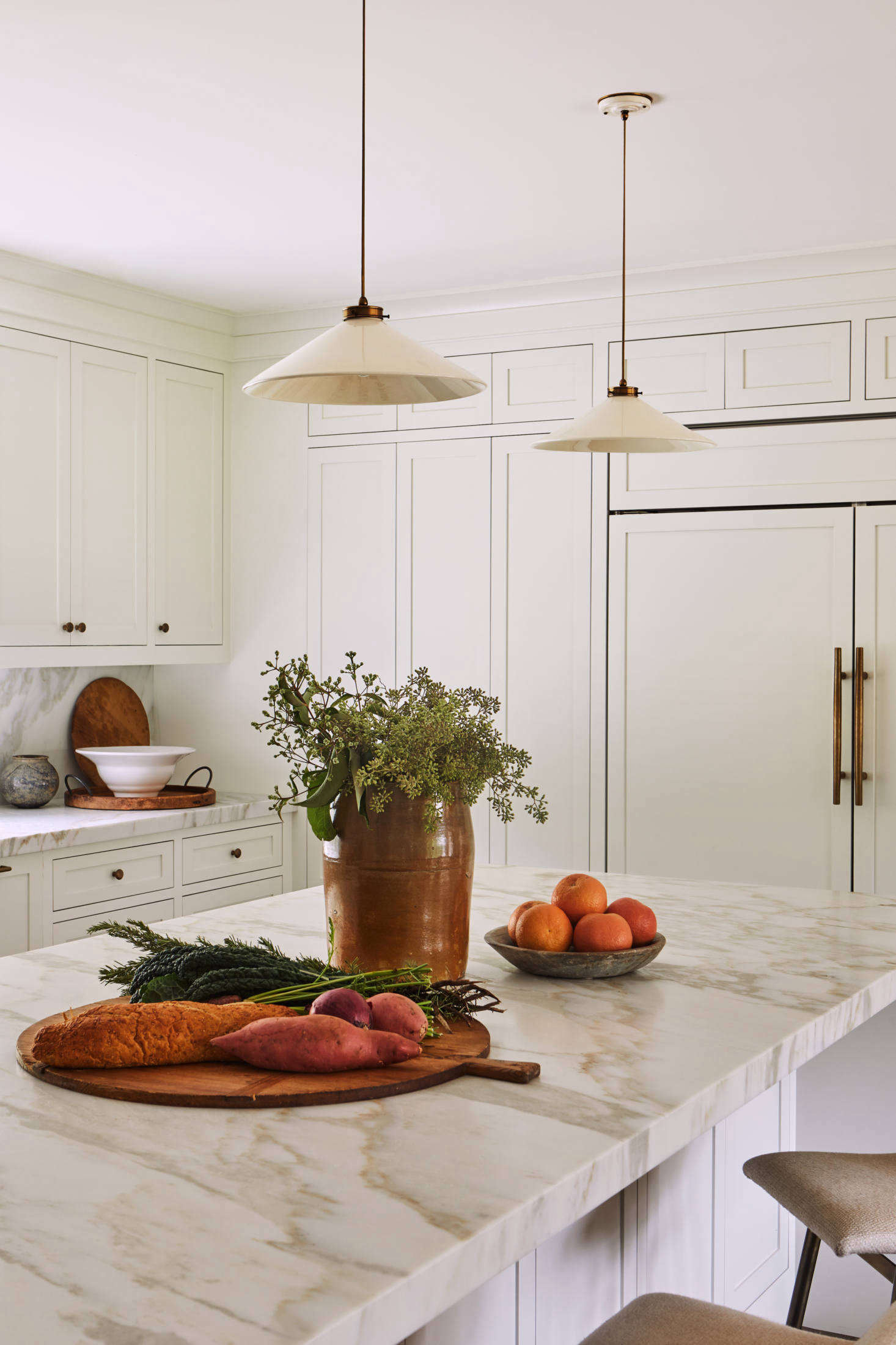 The owners themselves selected Calacatta Gold marble (with a 