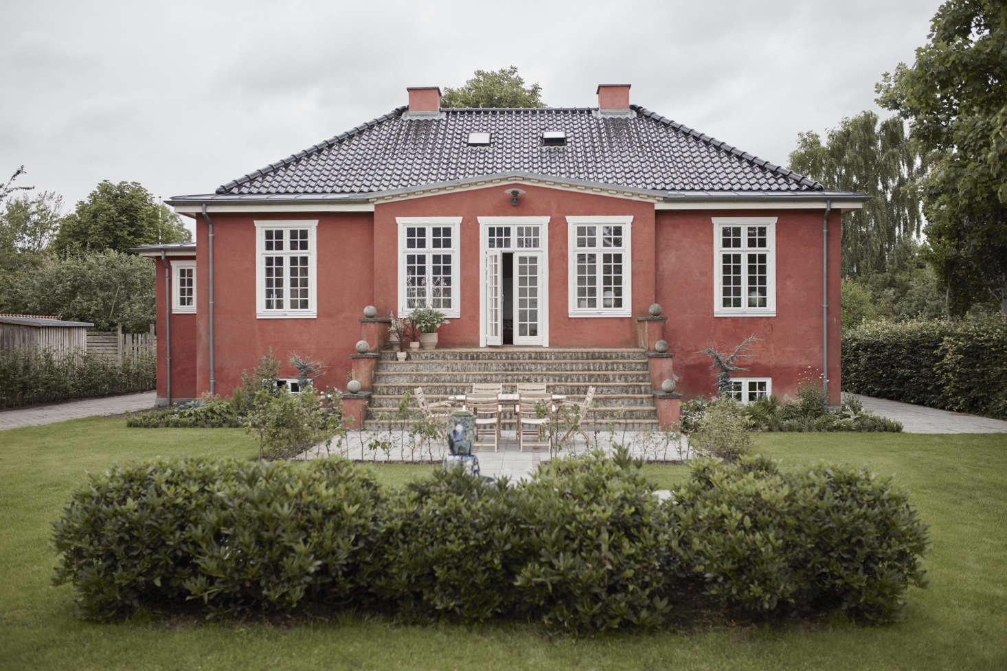 The charming Panduro household, seen from outside. 