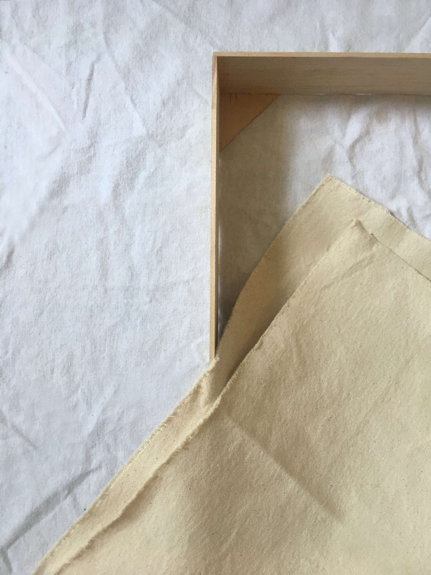 Readying the cloth.