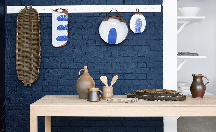On view at The New Craftsmen in London: The Dining Collection, “encompassing serveware, glassware, furniture, and a new range of made to order dining sets, from the likes of John Wheeldon, Christine Milne and Matthew Cox.”
