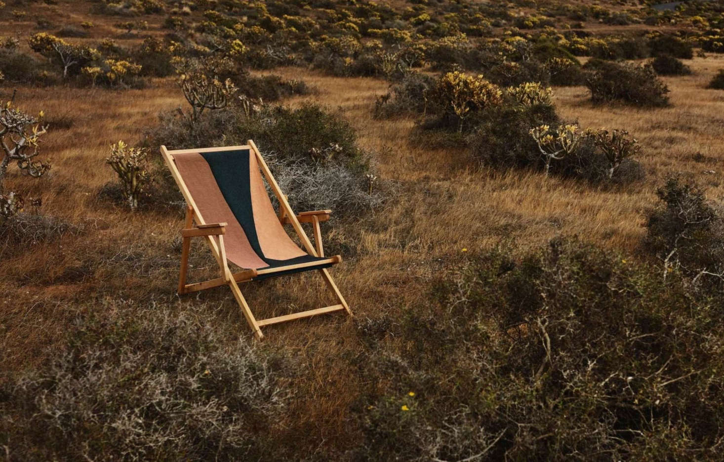 Currently admiring: the Viso Project Beach Chair V61, available in autumnal shades of rust and ochre.