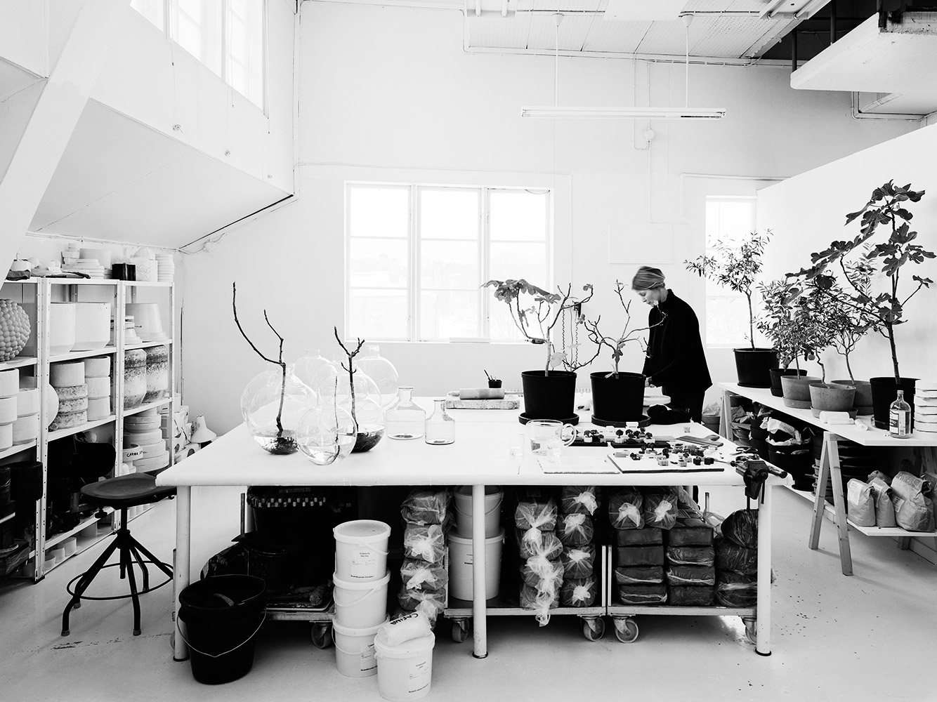 Carina at work in her Gustavsberg studio.