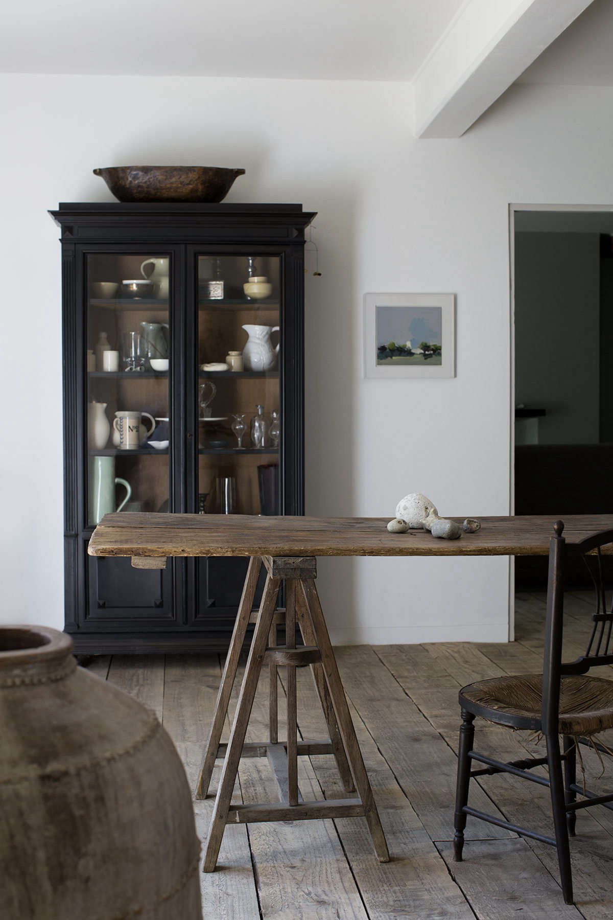 The new bones in place, Cassandra pared back further: 