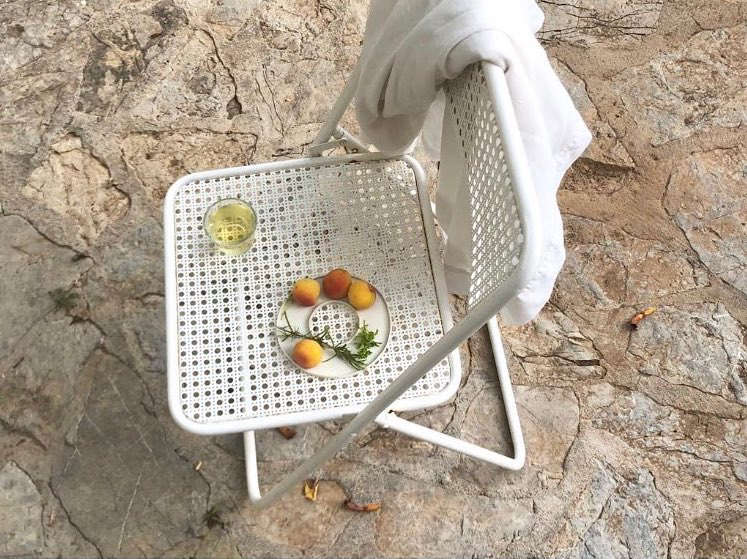Portable summer: peaches on ARC Objects