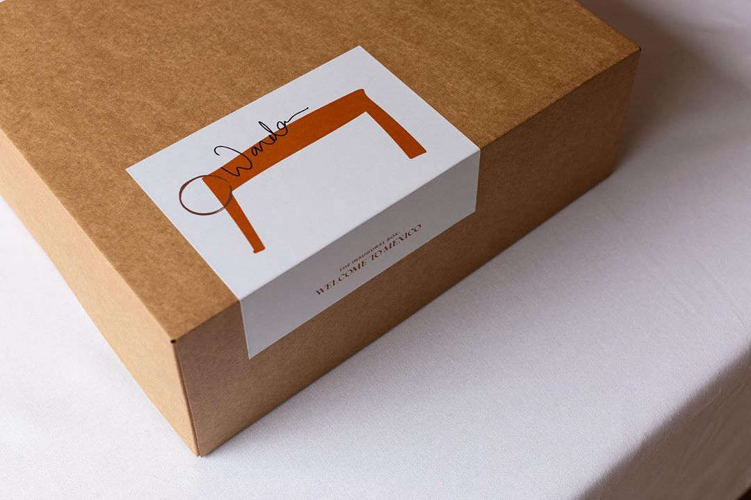 A Wanda Box chega em uma elegante caixa de presente.